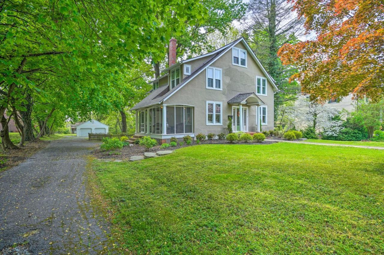 Elegant Charles Town Home Grill, Walk Dtwn! Exterior photo